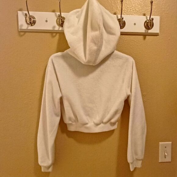 Furry white Crop hoodie - Picture 2 of 5
